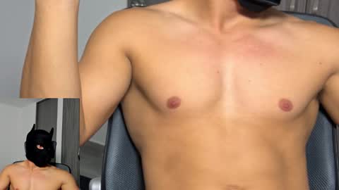 Snapshot of n1h1lv01d chatting on September 23, 3:11 pm n1h1lv01d online show from September 23, 3:11 pm