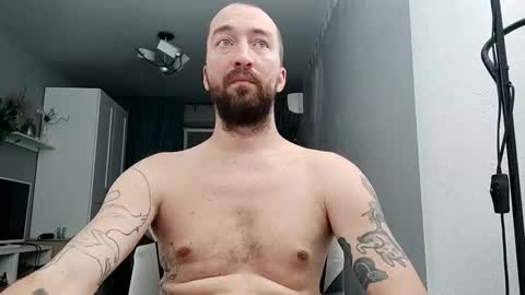 Mr Bigmagnum online show from September 23, 9:25 pm