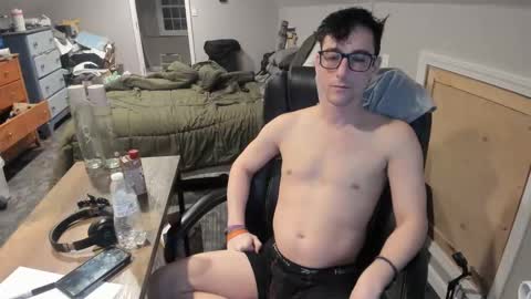 a Ordinary Boy online show from January 16, 3:42 am