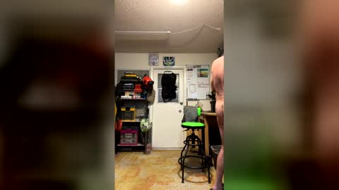 nakedhandymanaz online show from March 23, 2:17 am