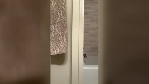 nakednate69 online show from April 5, 1:25 am