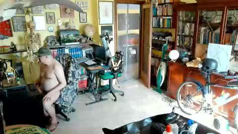 Naked Naturist online show from April 17, 7:00 am