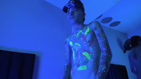 Snapshot of nascary_fox chatting on September 17, 10:11 pm Nascary Fox online show from September 17, 10:11 pm