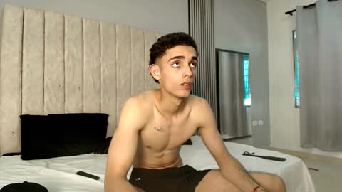 nathan_shimmer online show from September 15, 9:27 pm