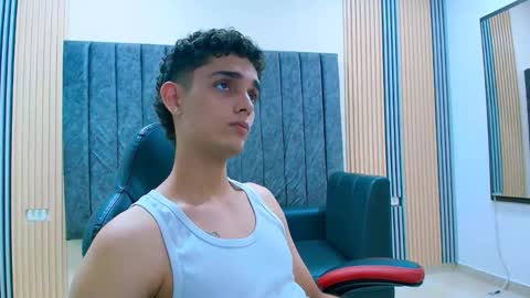 nathan_shimmer online show from May 25, 8:48 pm