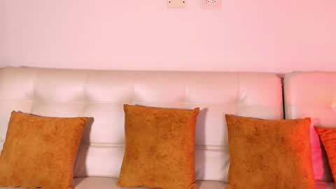   online show from December 17, 3:14 am