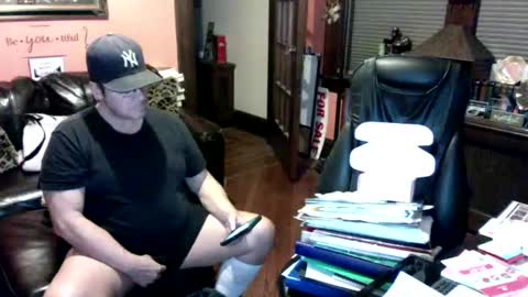 Snapshot of naughtybone chatting on December 30, 6:42 am naughtybone online show from December 30, 6:42 am