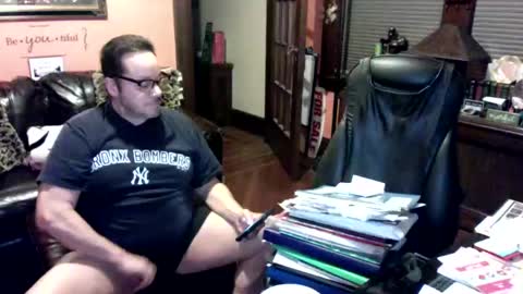 Snapshot of naughtybone chatting on December 23, 7:28 am naughtybone online show from December 23, 7:28 am