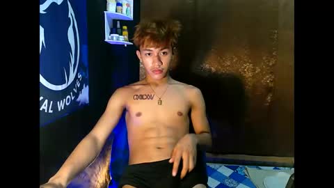 Snapshot of naugthyboyloy chatting on October 14, 5:31 pm Loy online show from October 14, 5:31 pm