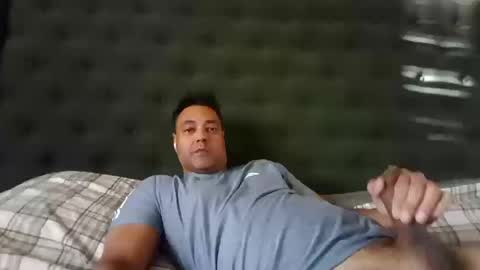 navgill09 online show from October 18, 12:37 am