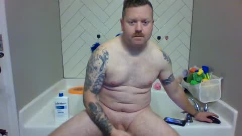 Snapshot of navyman34 chatting on February 15, 4:34 pm navyman34 online show from February 15, 4:34 pm