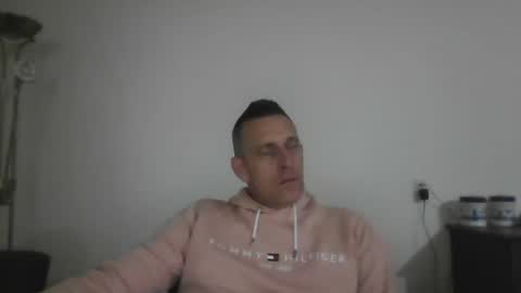 nederland77 online show from December 28, 5:44 am