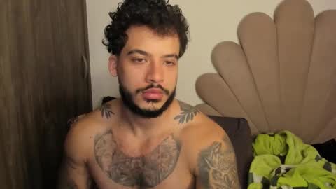 Nei turn green online show from February 25, 10:33 pm