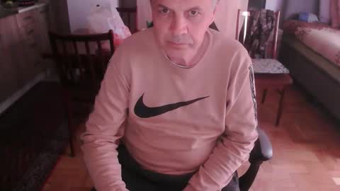 neno89654 online show from March 8, 8:18 am