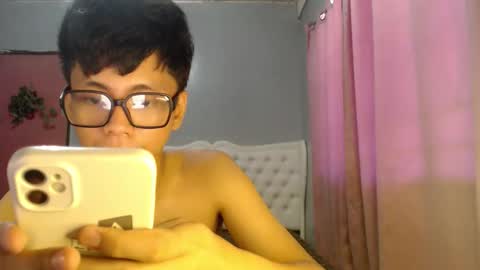 Ethan online show from May 21, 2:07 am