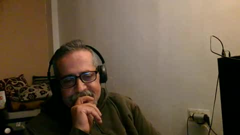 neron401 online show from December 19, 5:37 am