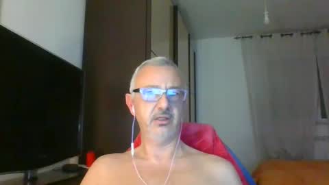 Snapshot of nevenerabis chatting on December 8, 7:22 pm nevenerabis online show from December 8, 7:22 pm