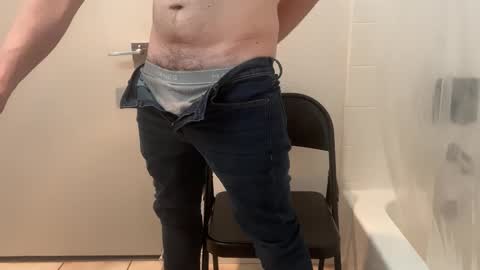 neverbeenhornyb4 online show from March 18, 1:41 am