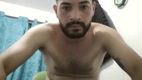Snapshot of newerboy chatting on October 17, 5:00 am newerboy online show from October 17, 5:00 am