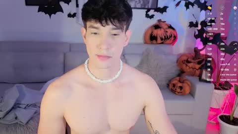 Snapshot of neythan__blaze chatting on November 2, 12:15 am online show from November 2, 12:15 am