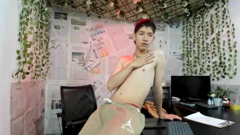 nice_boys11 online show from June 26, 1:46 pm
