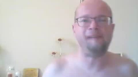 nick1990b online show from April 25, 5:10 pm