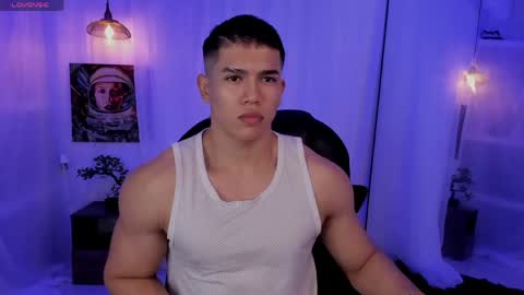 nick fenix online show from May 24, 4:29 am