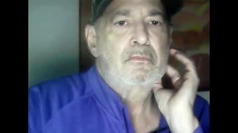 nickincali online show from December 13, 11:02 am