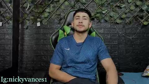 nicky online show from October 24, 7:48 pm