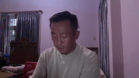 nickyang75 online show from December 18, 11:13 am