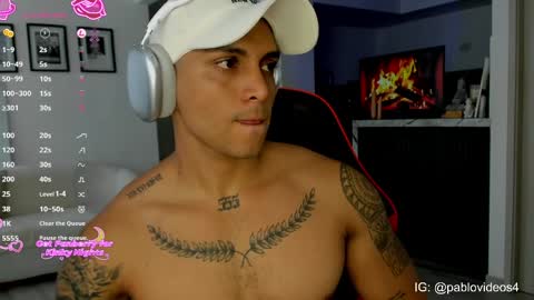 nicolas_montoya online show from April 3, 9:44 pm