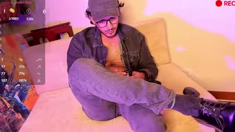Snapshot of nicolasrodrii chatting on December 22, 12:07 am nicolasrodrii online show from December 22, 12:07 am