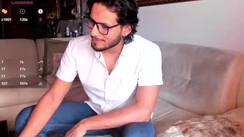 Snapshot of nicolasrodrii chatting on January 28, 8:47 pm nicolasrodrii online show from January 28, 8:47 pm