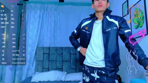 nicolastorres__ online show from July 14, 5:00 am