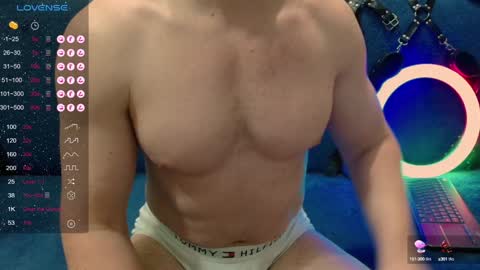 Snapshot of nikitin21 chatting on December 5, 9:17 am Sasha online show from December 5, 9:17 am