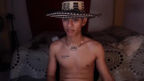 niklaus_wolf online show from November 12, 10:25 pm