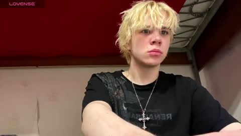 nikolasbucks online show from December 4, 6:26 pm