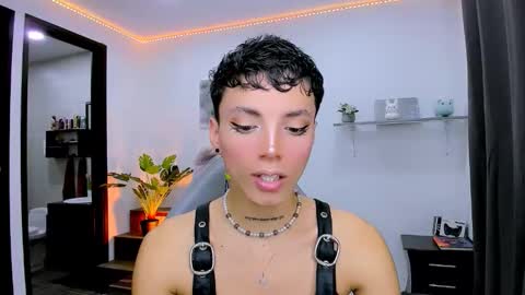 Snapshot of nilam217 chatting on October 2, 10:58 pm Nilam online show from October 2, 10:58 pm