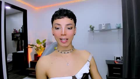 Snapshot of nilam217 chatting on September 21, 9:26 pm Nilam online show from September 21, 9:26 pm