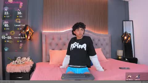 noa_03 online show from January 19, 1:13 pm