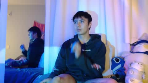 Snapshot of noah_blaze chatting on October 7, 2:04 am Noah Blaze online show from October 7, 2:04 am