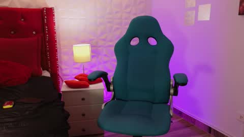 Noah De Luca online show from March 11, 9:22 pm