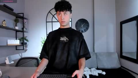 noah_dupont_ online show from December 5, 11:50 am