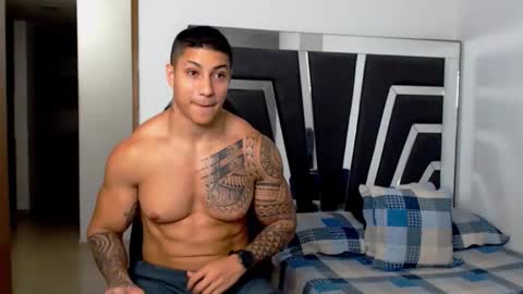 Noah Harris01 online show from April 16, 12:10 am