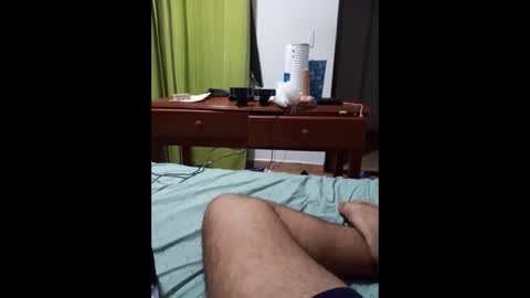 noah_meyer_ online show from November 24, 11:22 am