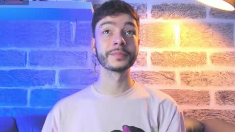    online show from November 5, 12:40 pm