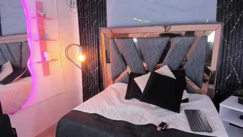 Noah online show from March 17, 2:26 am