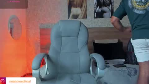 Noah online show from October 10, 8:02 pm