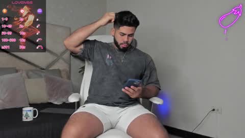 Noah online show from February 24, 12:16 pm