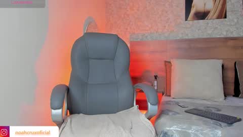 Noah online show from September 20, 8:09 pm